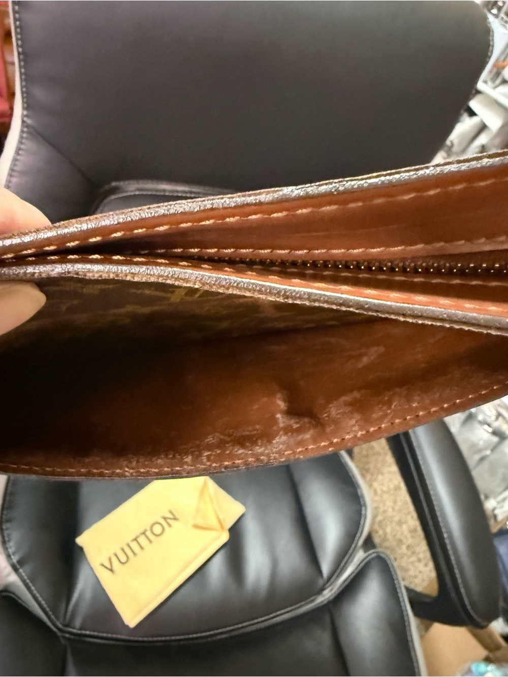 Louis Vuitton Monogram Brown Tan Clutch - Picture 8 of 14